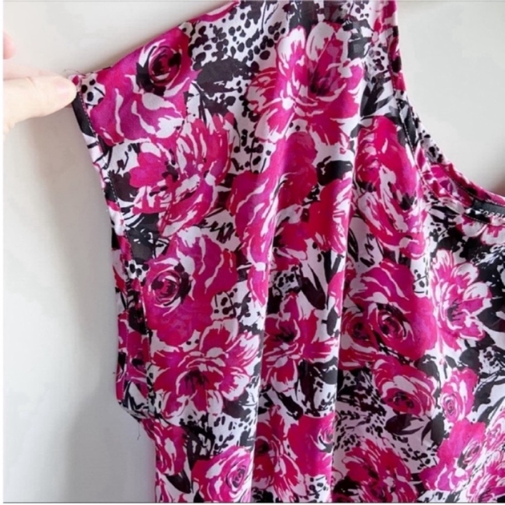 Torrid pink rose print georgette blouse open back - Picture 3 of 8